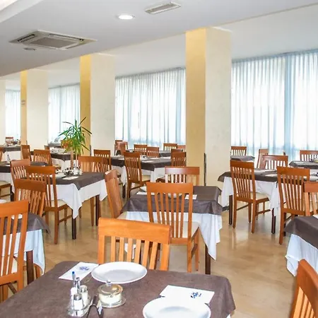 Hotel Delfino 2*