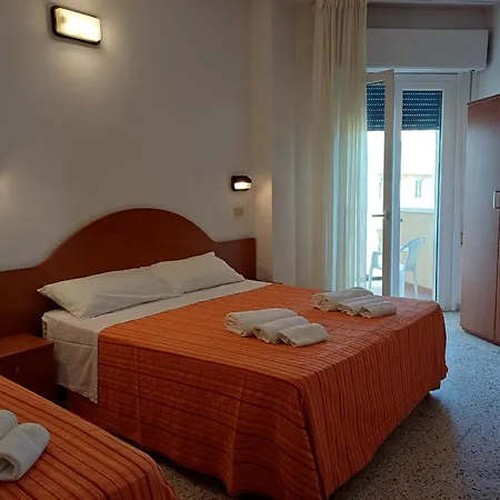 Hotel Delfino 2*